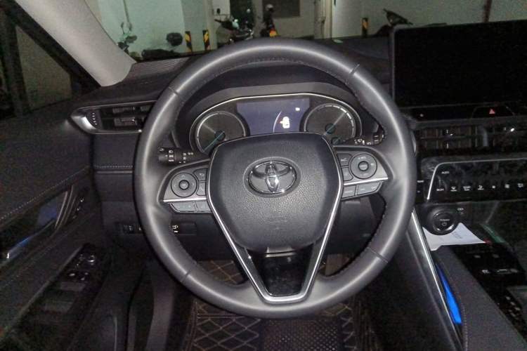 Used Toyota Harrier 2024 Dual-Engine 2.5L CVT Two-Wheel Drive Luxury Edition Steering Wheel