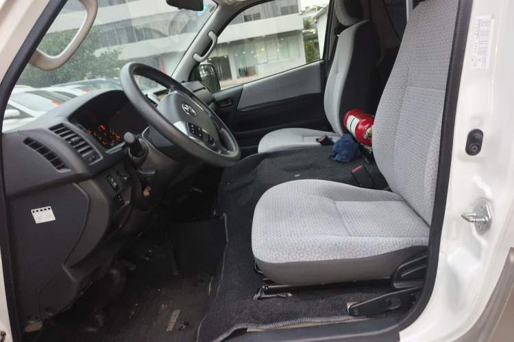 Used Toyota HIACE 2011 2.7L Automatic Standard Edition 13 Seats Left Front Seat