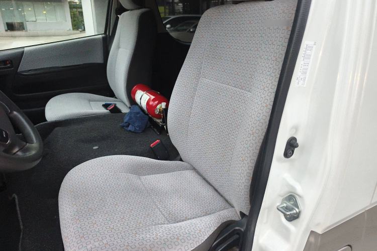 Used Toyota HIACE 2011 2.7L Automatic Standard Edition 13 Seats Left Rear Seat