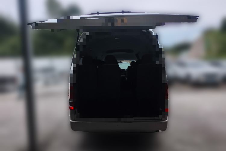 Used Toyota HIACE 2011 2.7L Automatic Standard Edition 13 Seats Trunk