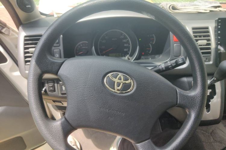 Used Toyota HIACE 2011 2.7L Automatic Standard Edition 13 Seats Steering Wheel