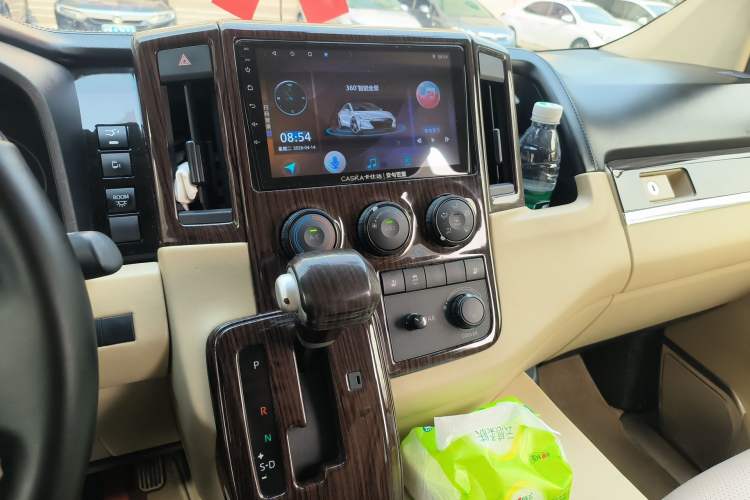 Used Toyota HIACE  Audio And AC Panel