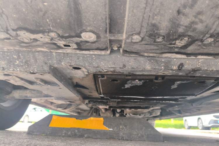 Used Toyota HIACE  Chassis Front