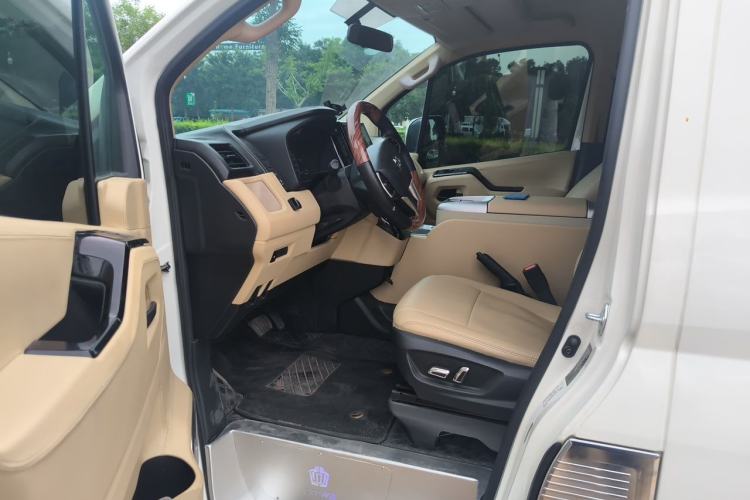Used Toyota HIACE  Driver Seat