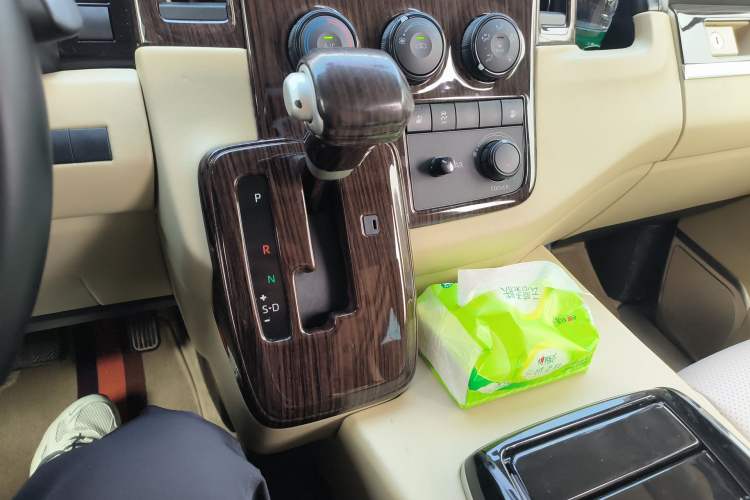 Used Toyota HIACE  Gear Lever