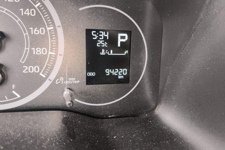 Used Toyota HIACE  Odometer Close Up