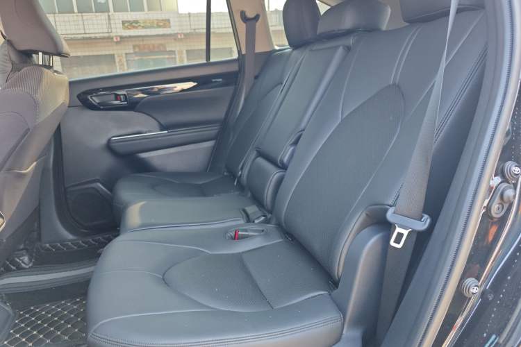 Used Toyota Highlander 2024 2.5L Smart Electric Hybrid Dual-Motor Two-Wheel-Drive Elite Edition 5 Seats Left Rear Seat