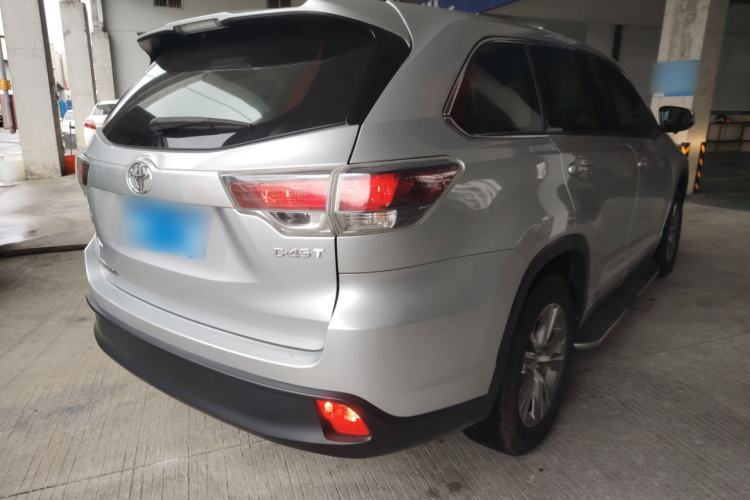 Used Toyota Highlander 2015 2.0T Two-Wheel Drive Elite Edition 7 Seats Exterior 3