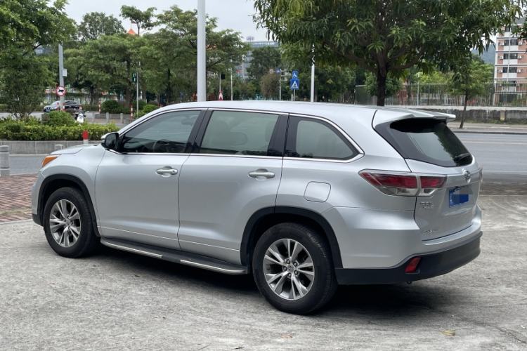 Used Toyota Highlander 2015 2.0T Two-Wheel Drive Elite Edition 7 Seats Exterior 9