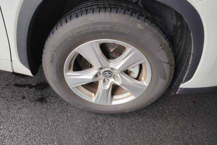 Used Toyota Highlander 2024 2.5L Smart Electric Hybrid Dual-Motor Two-Wheel-Drive Elite Edition 5 Seats Right Front Wheel Hub