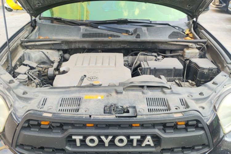 Used Toyota Highlander 2007 LIMITED Edition Engine Bay