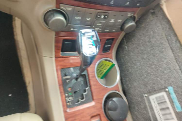 Used Toyota Highlander 2007 LIMITED Edition Gear Lever