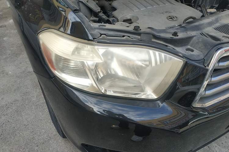 Used Toyota Highlander 2007 LIMITED Edition Right Front Headlight