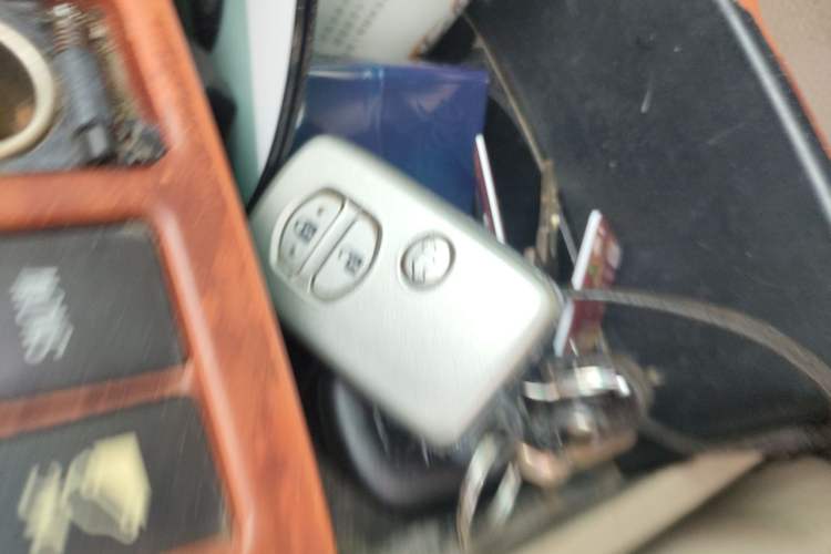Used Toyota Highlander 2007 LIMITED Edition Vehicle Key