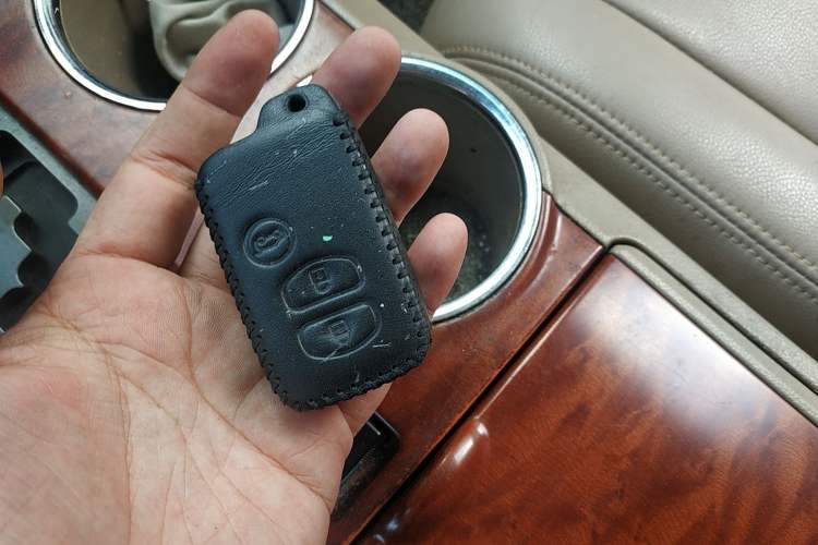 Used Toyota Highlander 2007 LIMITED Edition Vehicle Key