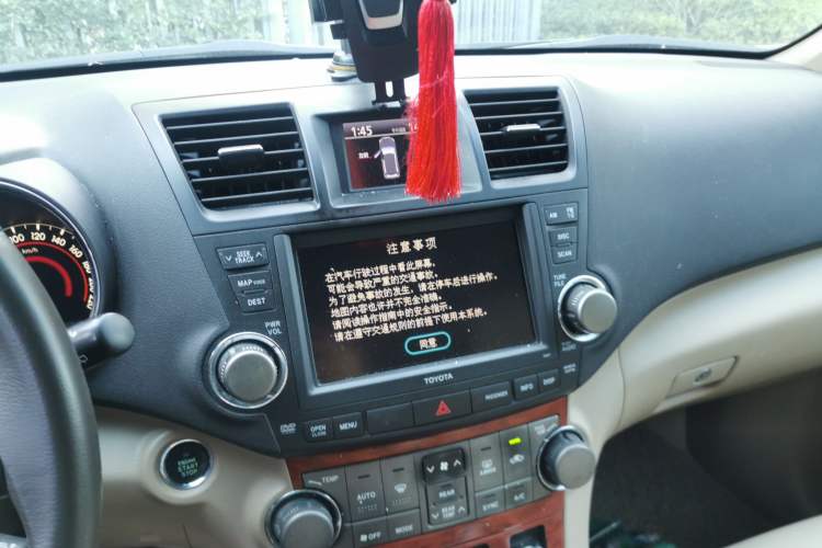 Used Toyota Highlander 2007 LIMITED Edition Audio And AC Panel