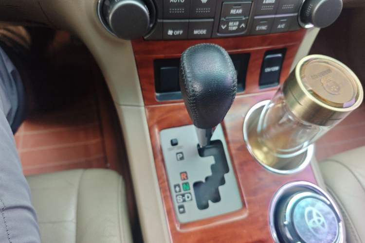 Used Toyota Highlander 2007 LIMITED Edition Gear Lever