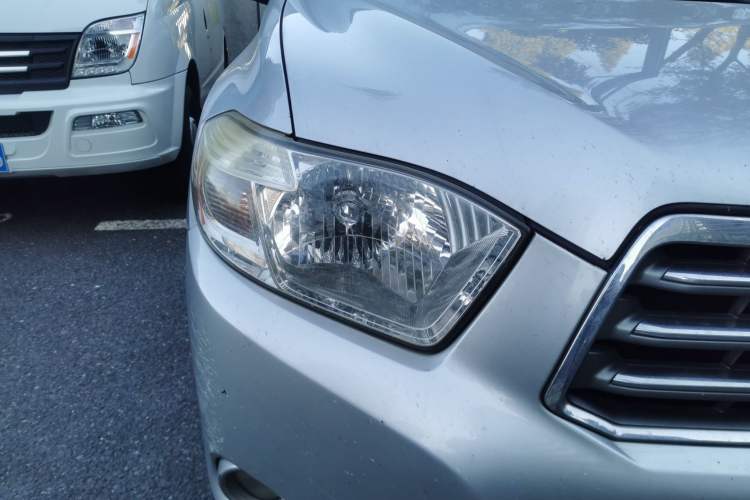 Used Toyota Highlander 2007 LIMITED Edition Right Front Headlight