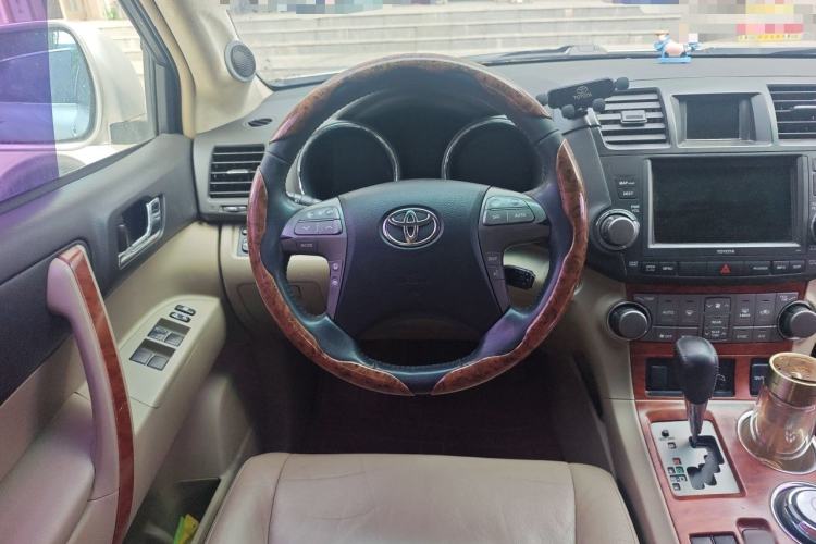 Used Toyota Highlander 2007 LIMITED Edition Steering Wheel