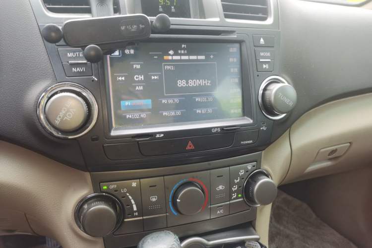 Used Toyota Highlander 2009 2.7L 2WD 5-Seater Elite Edition Audio And AC Panel