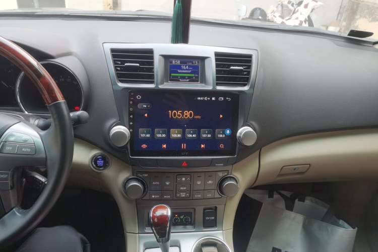 Used Toyota Highlander 2009 3.5L 4x4 7-Seater Luxury Edition Audio And AC Panel