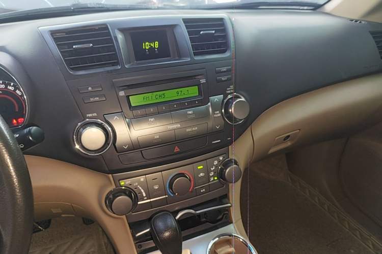 Used Toyota Highlander 2009 2.7L 2WD 5-Seater Elite Edition Audio And AC Panel