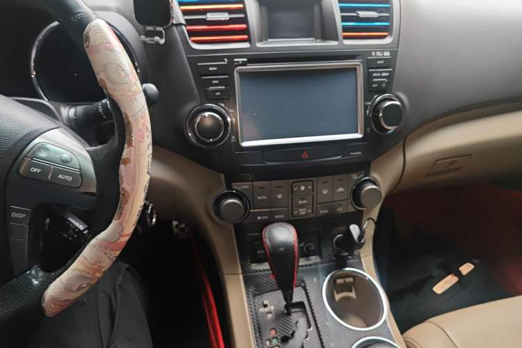 Used Toyota Highlander 2009 2.7L Two-Wheel Drive 7-Seater Luxury Edition Audio And AC Panel