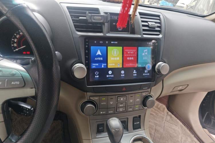 Used Toyota Highlander 2009 2.7L Two-Wheel Drive 7-Seater Luxury Edition Audio And AC Panel