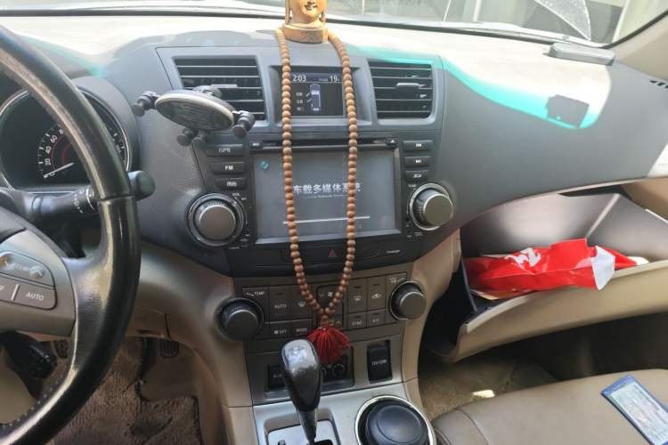 Used Toyota Highlander 2009 2.7L Two-Wheel Drive 7-Seater Luxury Edition Audio And AC Panel