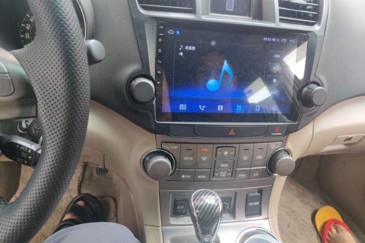 Used Toyota Highlander 2009 2.7L Two-Wheel Drive 7-Seater Luxury Navigation Edition Audio And AC Panel