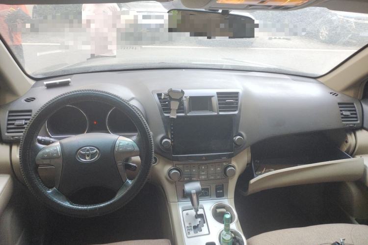 Used Toyota Highlander 2009 3.5L 4x4 7-Seater Luxury Edition Center Console