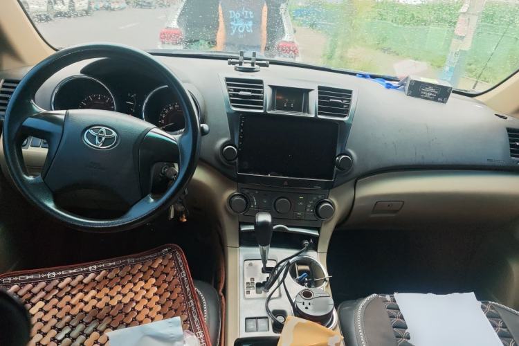 Used Toyota Highlander 2009 3.5L 4x4 7-Seater Elite Edition Center Console