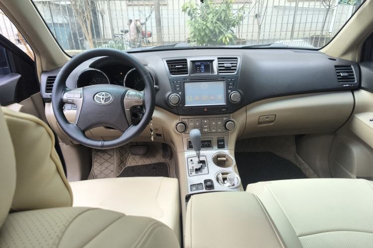 Used Toyota Highlander 2009 3.5L 4x4 7-Seater Luxury Edition Center Console