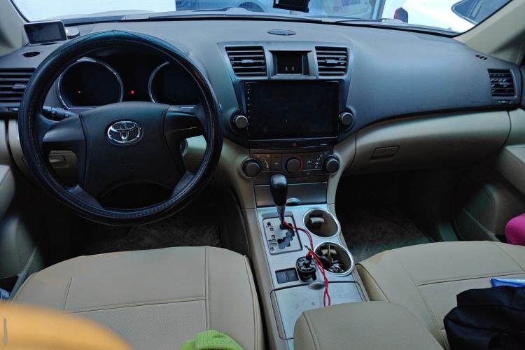 Used Toyota Highlander 2009 2.7L 2WD 5-Seater Elite Edition Center Console