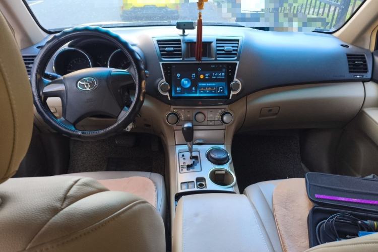 Used Toyota Highlander 2009 3.5L 4x4 7-Seater Elite Edition Center Console