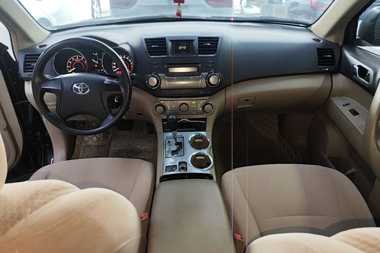 Used Toyota Highlander 2009 2.7L 2WD 5-Seater Elite Edition Center Console