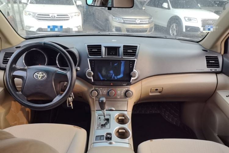 Used Toyota Highlander 2009 2.7L 2WD 5-Seater Elite Edition Center Console