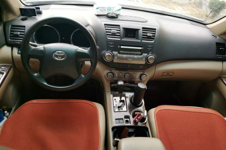 Used Toyota Highlander 2009 2.7L 2WD 5-Seater Elite Edition Center Console
