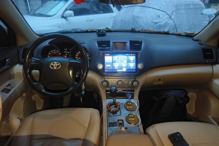 Used Toyota Highlander 2009 2.7L 2WD 5-Seater Elite Edition Center Console