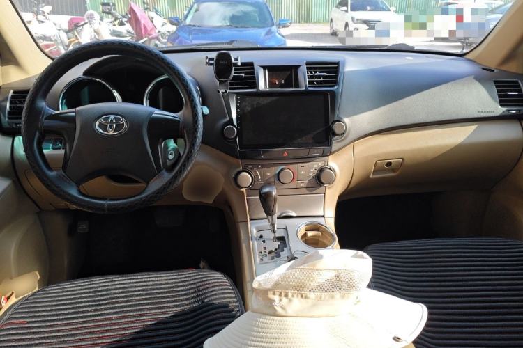 Used Toyota Highlander 2009 3.5L 4x4 7-Seater Elite Edition Center Console
