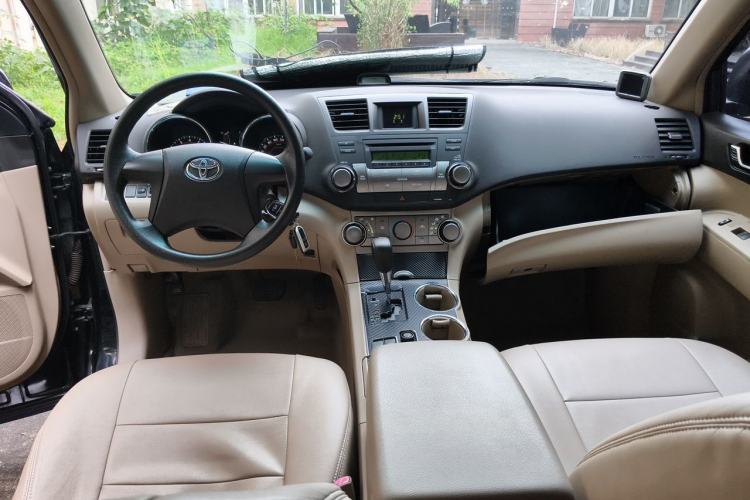 Used Toyota Highlander 2009 2.7L 2WD 5-Seater Elite Edition Center Console