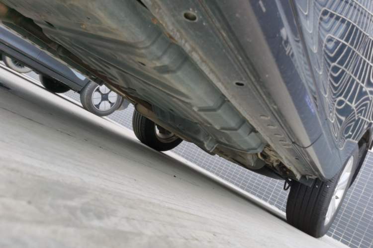 Used Toyota Highlander 2009 2.7L Two-Wheel Drive 7-Seater Supreme Edition Chassis Front Left