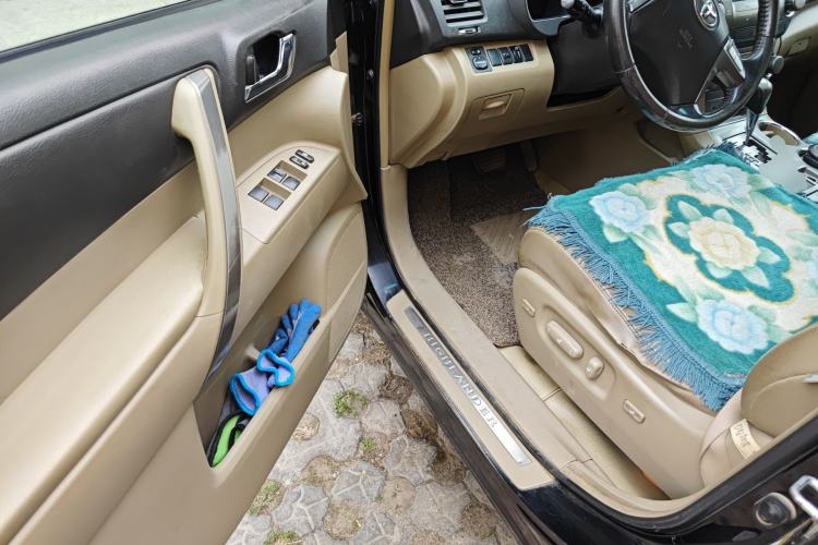 Used Toyota Highlander 2009 3.5L 4x4 7-Seater Luxury Edition Driver Seat