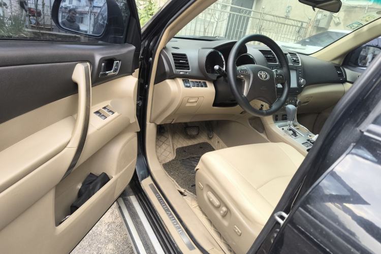 Used Toyota Highlander 2009 3.5L 4x4 7-Seater Luxury Edition Driver Seat