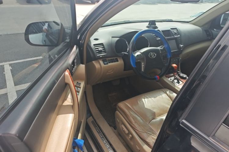 Used Toyota Highlander 2009 3.5L 4x4 7-Seater Luxury Edition Driver Seat