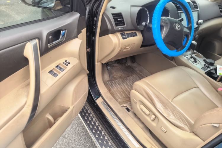 Used Toyota Highlander 2009 2.7L Two-Wheel Drive 5-Seater Sport Edition Driver Seat