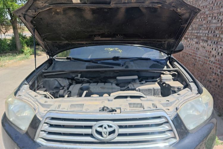 Used Toyota Highlander 2009 2.7L Two-Wheel Drive 7-Seater Luxury Edition Engine Bay