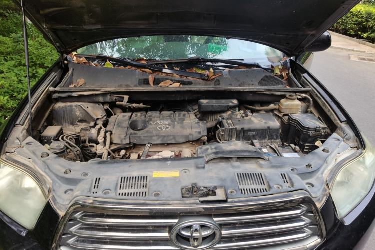 Used Toyota Highlander 2009 2.7L Two-Wheel Drive 7-Seater Luxury Edition Engine Bay