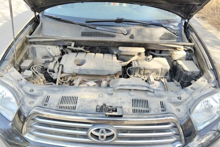 Used Toyota Highlander 2009 2.7L Two-Wheel Drive 7-Seater Luxury Navigation Edition Engine Bay