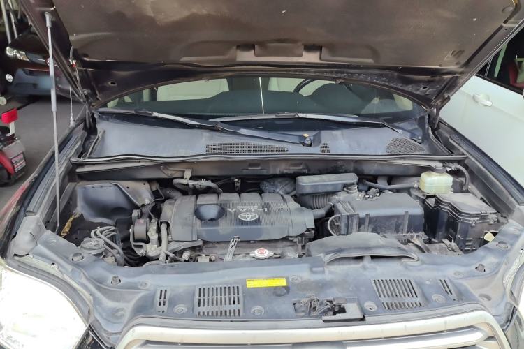 Used Toyota Highlander 2009 2.7L 2WD 5-Seater Elite Edition Engine Bay